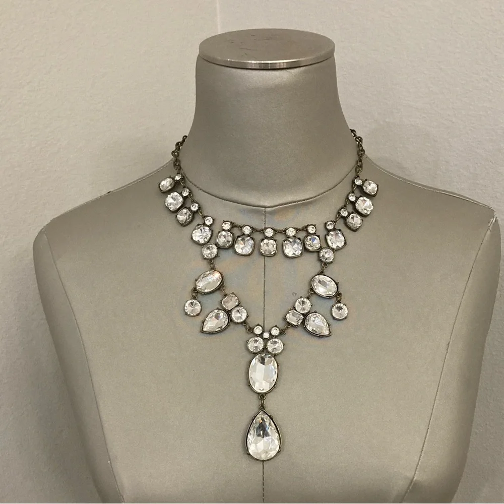 VGUC rhinestone and antique gold tone statement necklace Unbranded - Picture 1 of 6